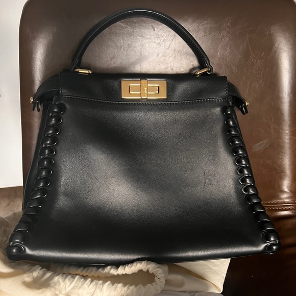 FENDI PEEKABOO Soft black nappa leather, medium size, whipstitch edge. - Picture 2 of 15